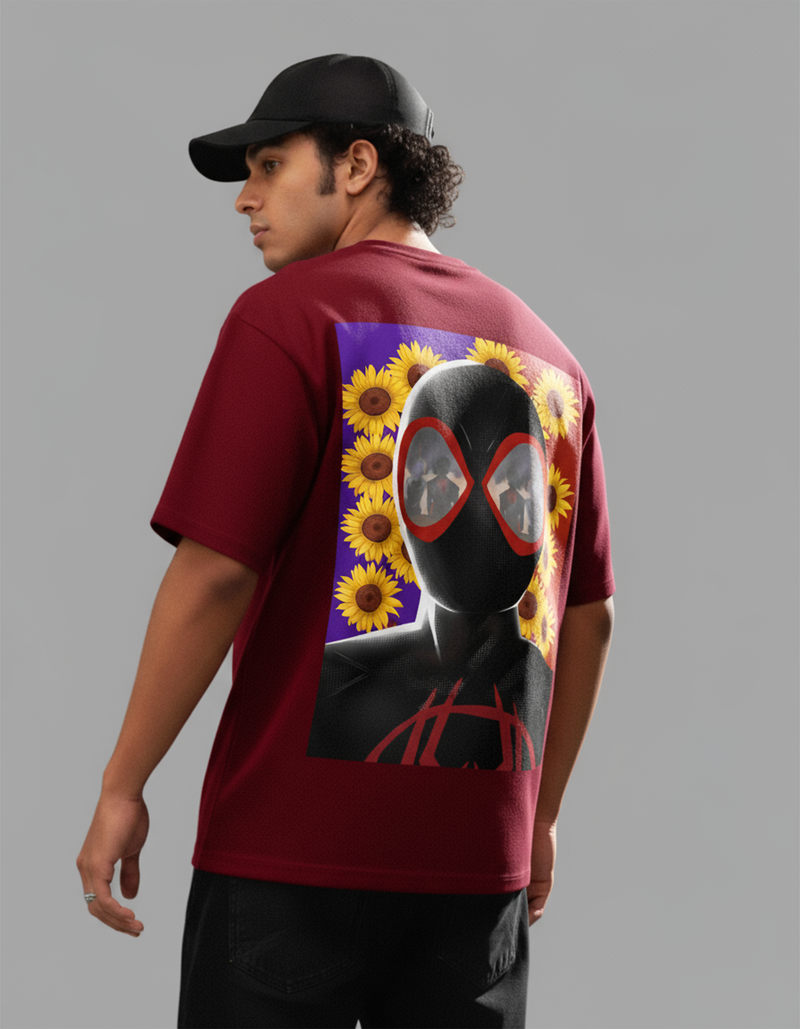 Miles in Bloom - Oversize T-Shirt
