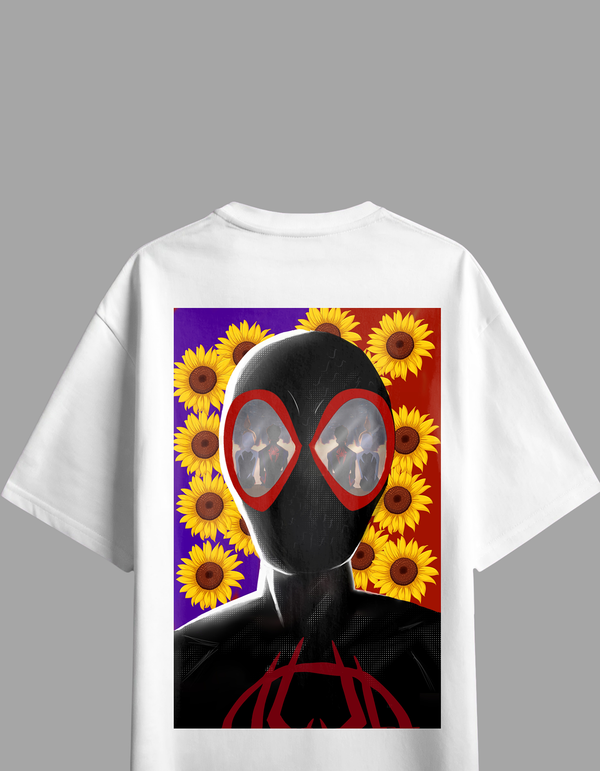 Miles in Bloom - Oversize T-Shirt