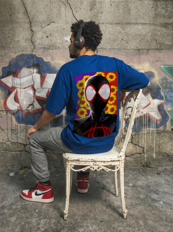 Miles in Bloom - Oversize T-Shirt