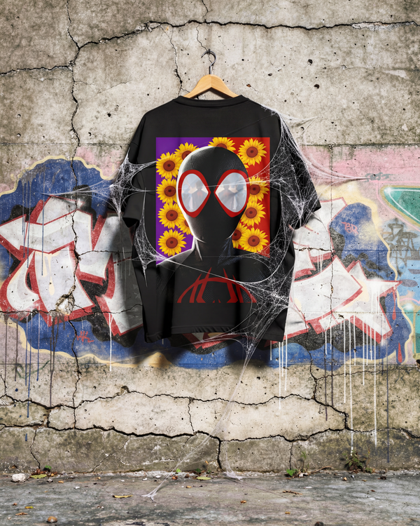 Miles in Bloom - Oversize T-Shirt