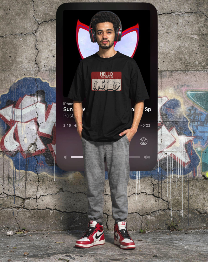 Miles in Bloom - Oversize T-Shirt