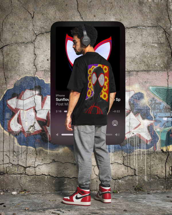 Miles in Bloom - Oversize T-Shirt