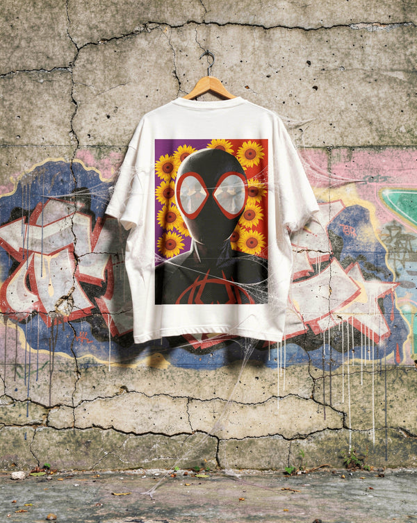 Miles in Bloom - Oversize T-Shirt