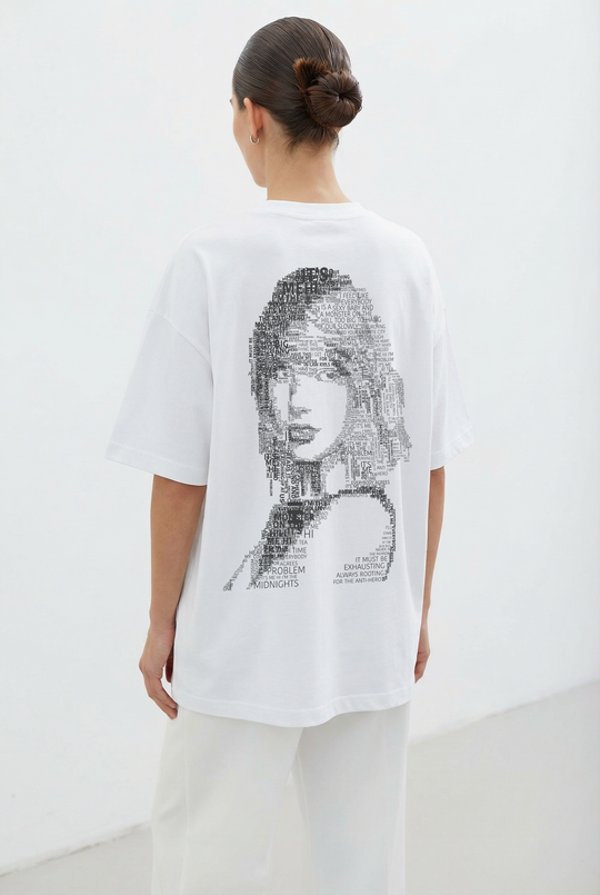 Taylor Swift - Anti Hero Women's Oversized T-shirt